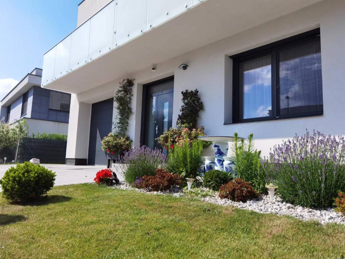 Yipin Villa Πράγα Εξωτερικό φωτογραφία